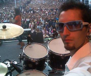 Rinden homenaje a 10 años de la partida de Julio Diaz baterista de Santa Sabina